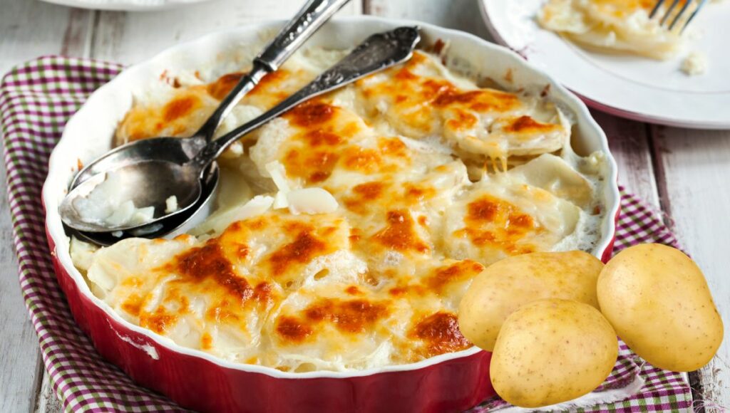 Batata Gratinada No Forno Com Presunto e Queijo