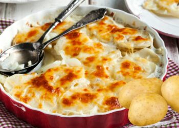 Batata Gratinada No Forno Com Presunto e Queijo