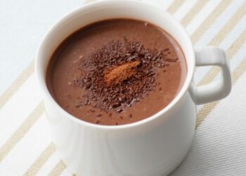 Chocolate Quente Cremoso Simples Sem Amido De Milho e Sem Liquidificador