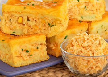 Torta De Liquidificador De Frango Simples e Fácil Com Poucos Ingredientes