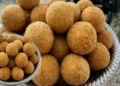 Bolinhas de Queijo Mussarela com 3 ingredientes Simples