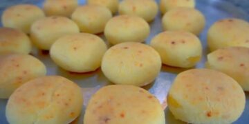 Pão de Queijo Fácil com 2 Ingredientes